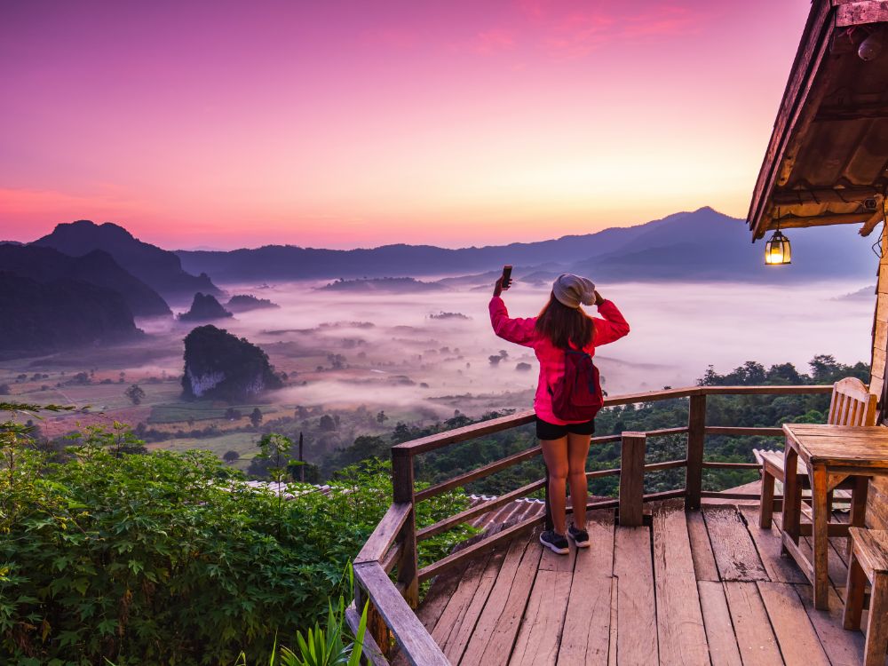 landscape-sea-mist-mountains