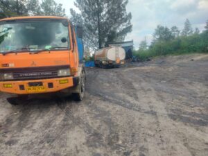 Diduga Tempat Istirahat Ilegal Mobil CPO Marak di Desa Mulia Rakyat, Aktivitas Malam Hari Jadi Sorotan