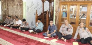 Giat Binrohtal Personel Polres Langkat Tingkatkan Keimanan dan Integritas dalam Bertugas.