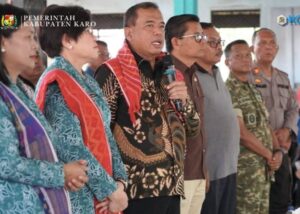 Gerakan Indonesia Bupati Karo dan ikuti Asri di Kecamatan Munthe .