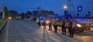 Usai Sholat Subuh, Polres Langkat Sisir Titik Rawan Cegah Gangguan Kamtibmas.