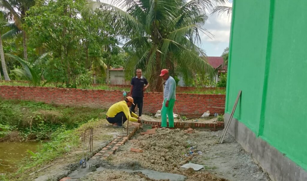 Tak Pakai DD, Kades Secanggang Bangun Kamar Mandi dan Ruangan Sholat Gedung KesenianMaret 8, 2026