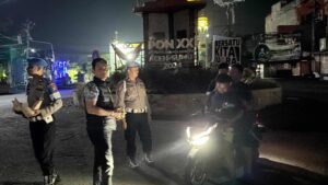 Hari ke-21 Ramadhan, Polres Langkat Berbagi Nasi Sahur untuk Masyarakat