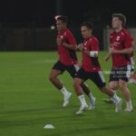 latihan-perdana-timnas-indonesia-di-arab-saudi-jelang-ronde-4-kualifikasi-piala-dunia-2026-1759563894453_169.jpeg