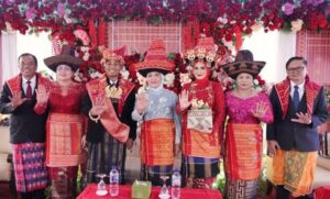 Danyonif 125/ Sembisa Ditabalkan Merga Ginting , Bupati Karo Menjadi Orang tua Danyonif 125/Sembisa .