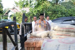 Kapolres Langkat Tunjukkan Kepedulian Sosial Melalui Program Bedah Rumah Sambut Hari Bhayangkara Ke-80