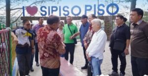 Bupati Karo Perkenalkan  Potensi wisata Karo ,ajak Inspektor dan Perwakilan FGBFI berkunjung ke Sipiso Piso .