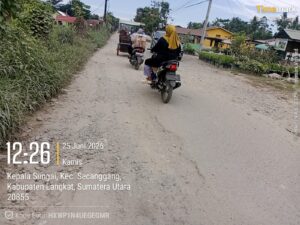 Warga Minta Pemkab Langkat Terbitkan (Perda) Larangan Truk Bermuatan Berlebih Usai Jalan Kampung Nangka di Janjikan di Aspal.