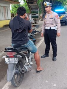 Himbauan Tertib Lalu Lintas Disampaikan Personel Satlantas Polres Langkat Dan Pengaturan Lalu Lintas Pagi