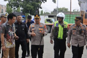 Kapolres Langkat Tinjau Ketersediaan BBM di SPBU Perdamaian Stabat, Antrean Mulai Berangsur Normal
