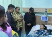 Bupati Karo Bersama Gubernur Sumut Jenguk Langsung Siswi Terdampak MBG Di Rumah SakitSEP 11, 2026