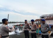 Patroli Sambang Nelayan, Satpolairud Polres Langkat Sampaikan Imbauan Waspada Cuaca Ekstrem
